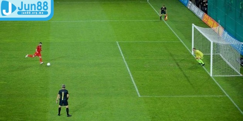 Kỹ thuật sút xoáy là một trong những phương pháp nổi bật