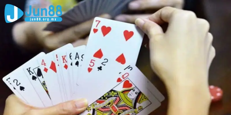 Tìm hiểu về các quy tắc cơ bản trong Tiến Lên